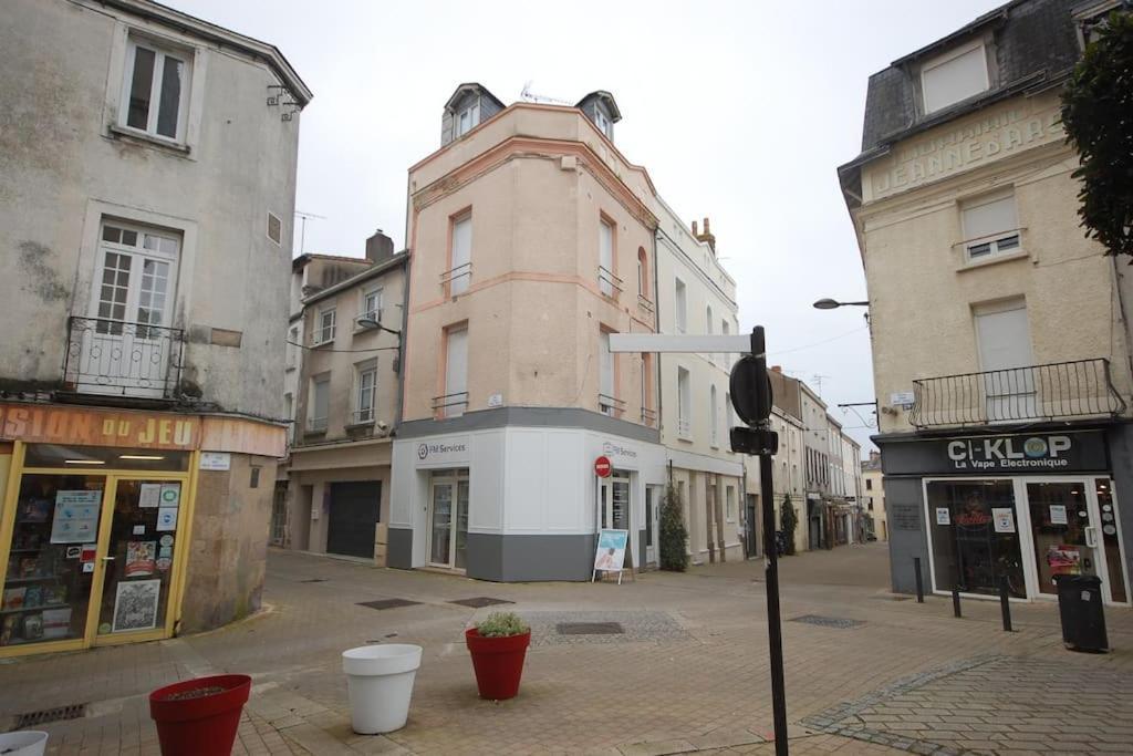 Studio Notre-Dame 3 Coeur De Ville Cholet Exterior foto